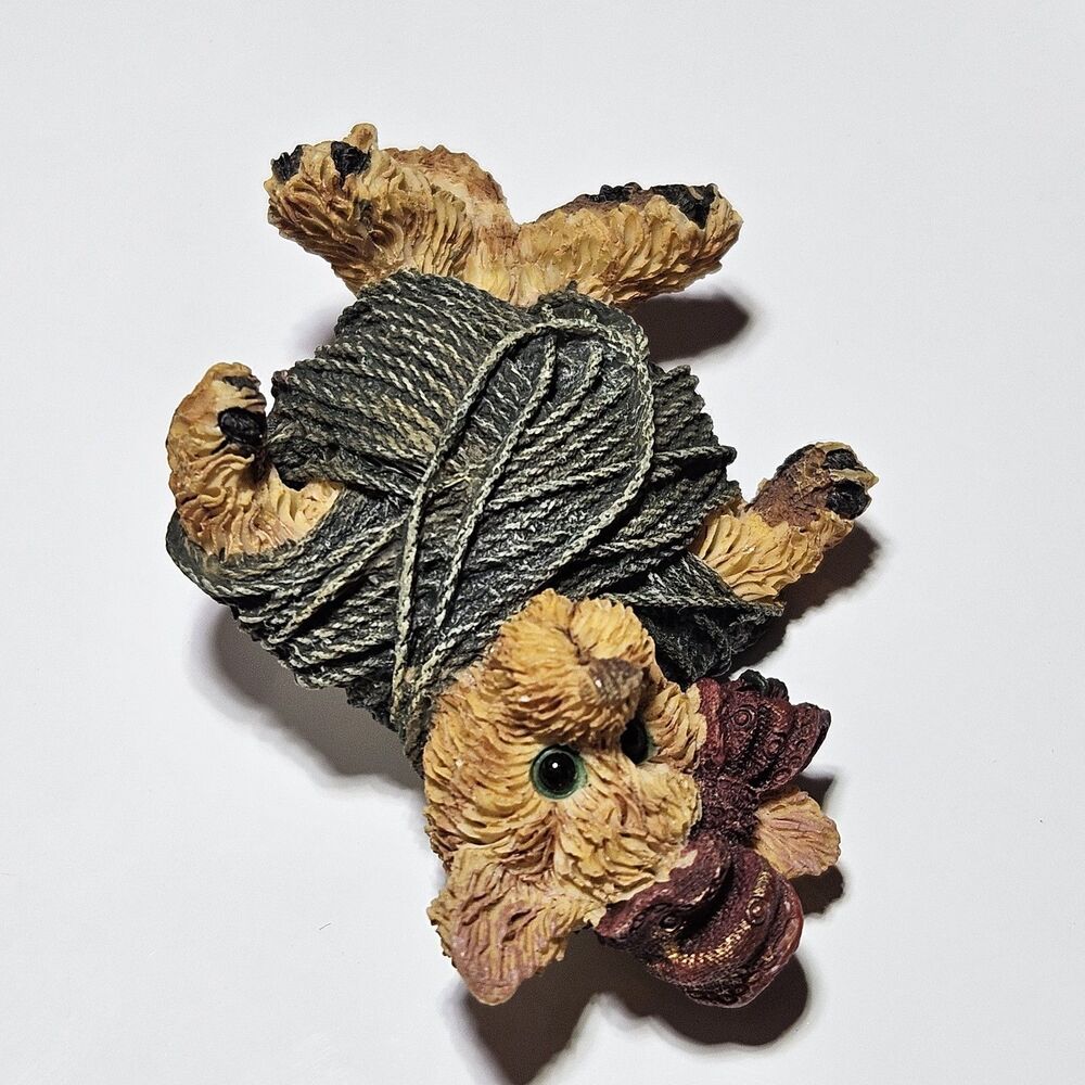 Vintage Boyd's Bears Pin Brooch Resin Teddy Yarn 1995 - Picture 7 of 9